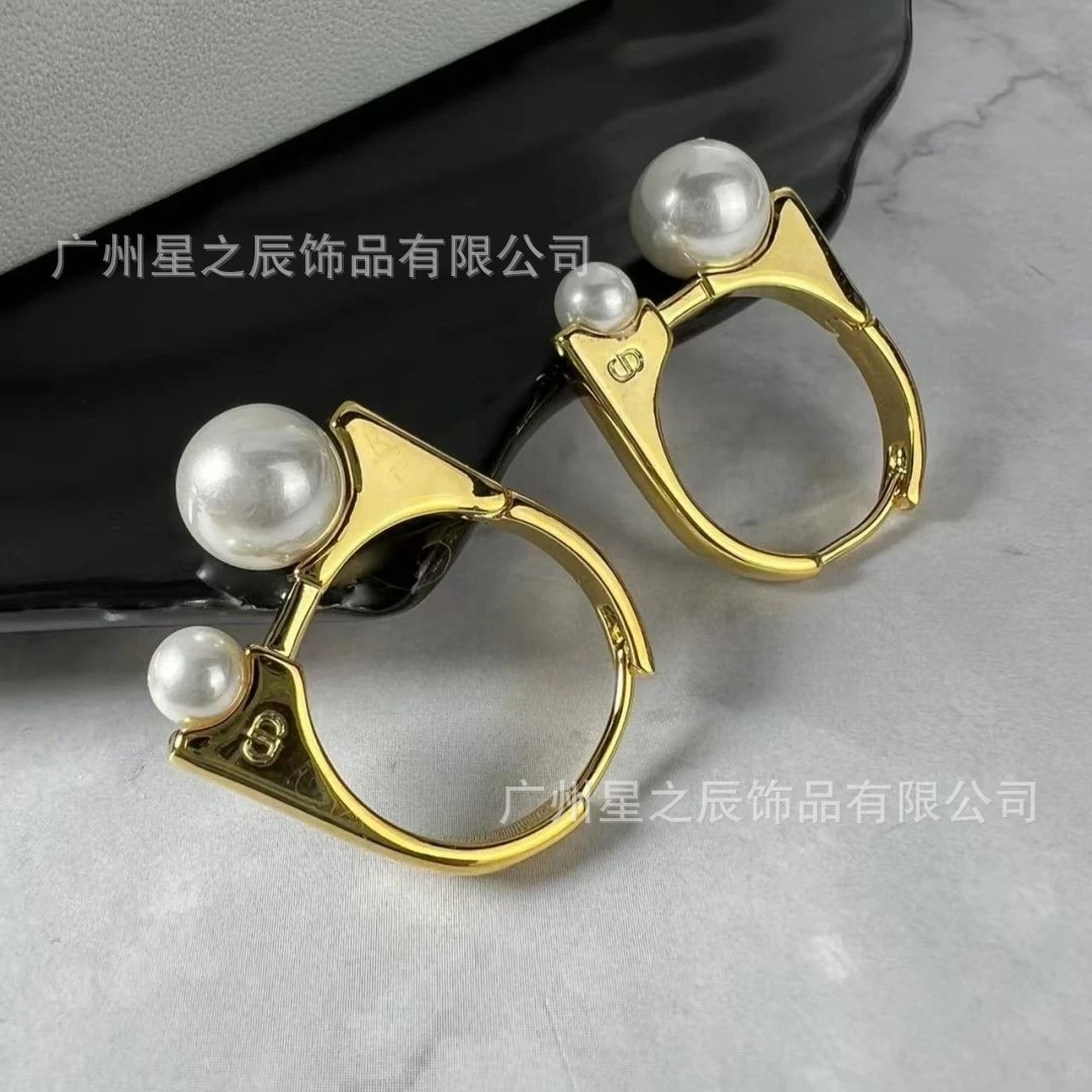 Dior Earring